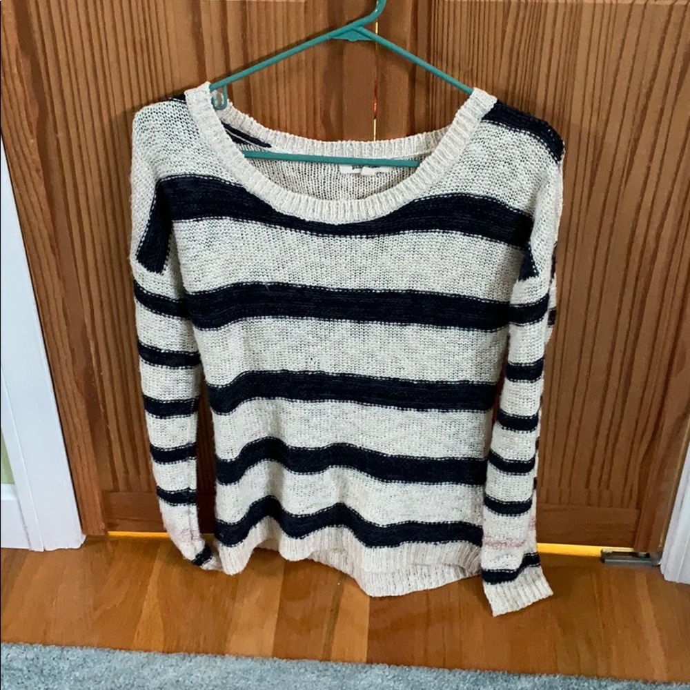 Simple and comfy white and navy sweater